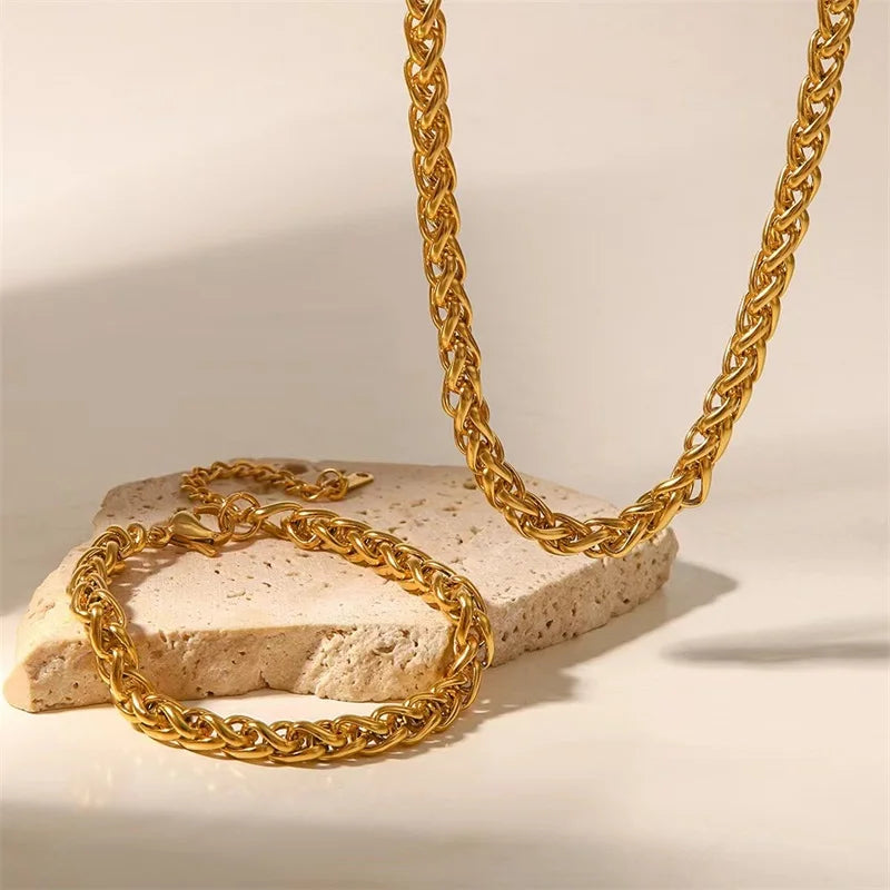 Vervanci EverGlow Necklace & Bracelet Set 🌟