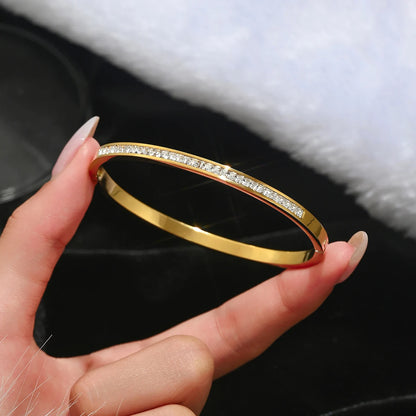 Vervanci NailGold