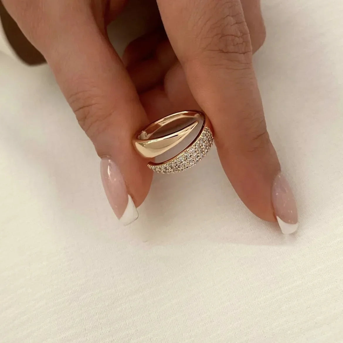 Vervanci Sunstone